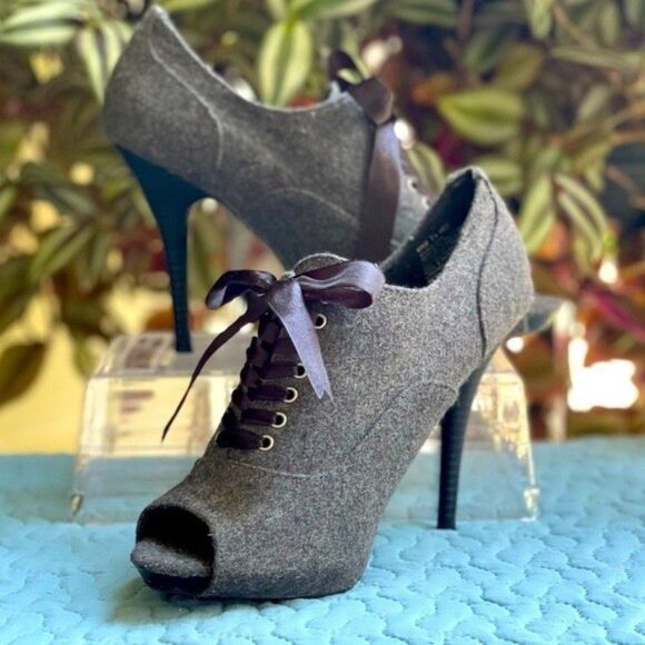 Lauren Conrad​ - Picture 3 of 8